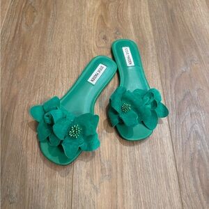 Steve Madden Emerald Floral Slide Sandals